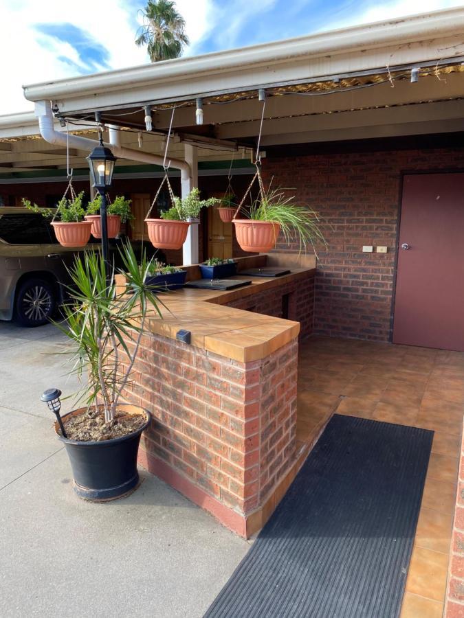 Elm Court Motel Albury Bagian luar foto
