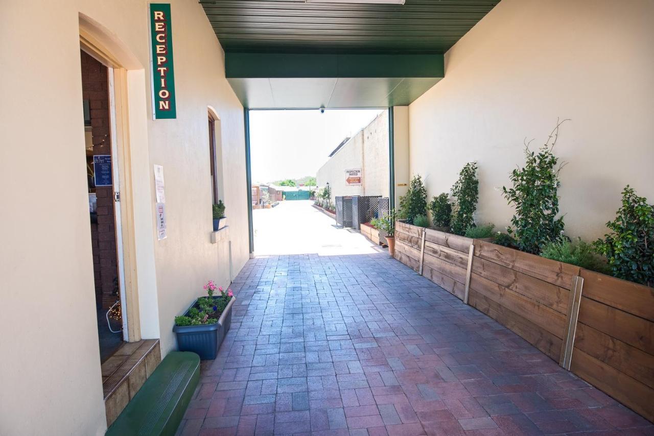 Elm Court Motel Albury Bagian luar foto