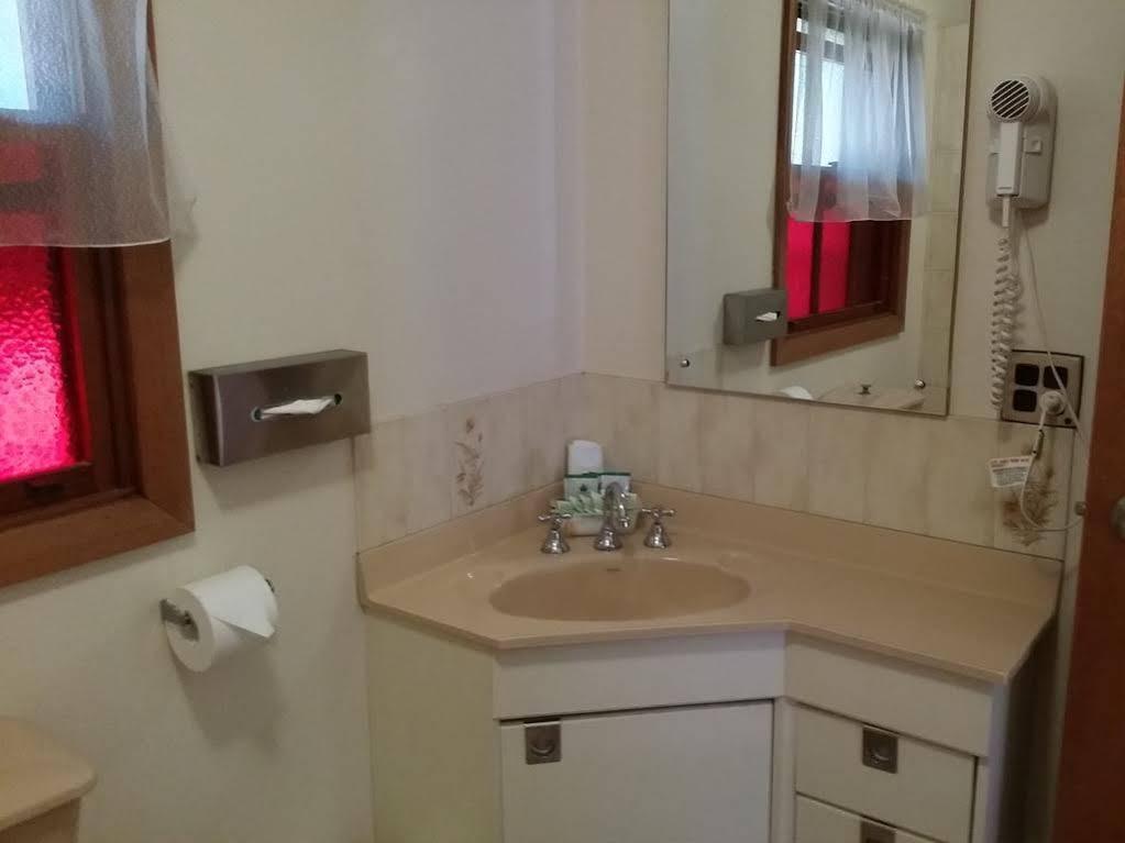Elm Court Motel Albury Bagian luar foto