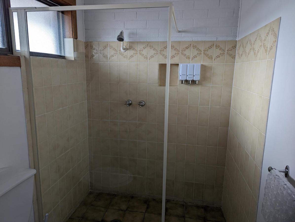 Elm Court Motel Albury Bagian luar foto