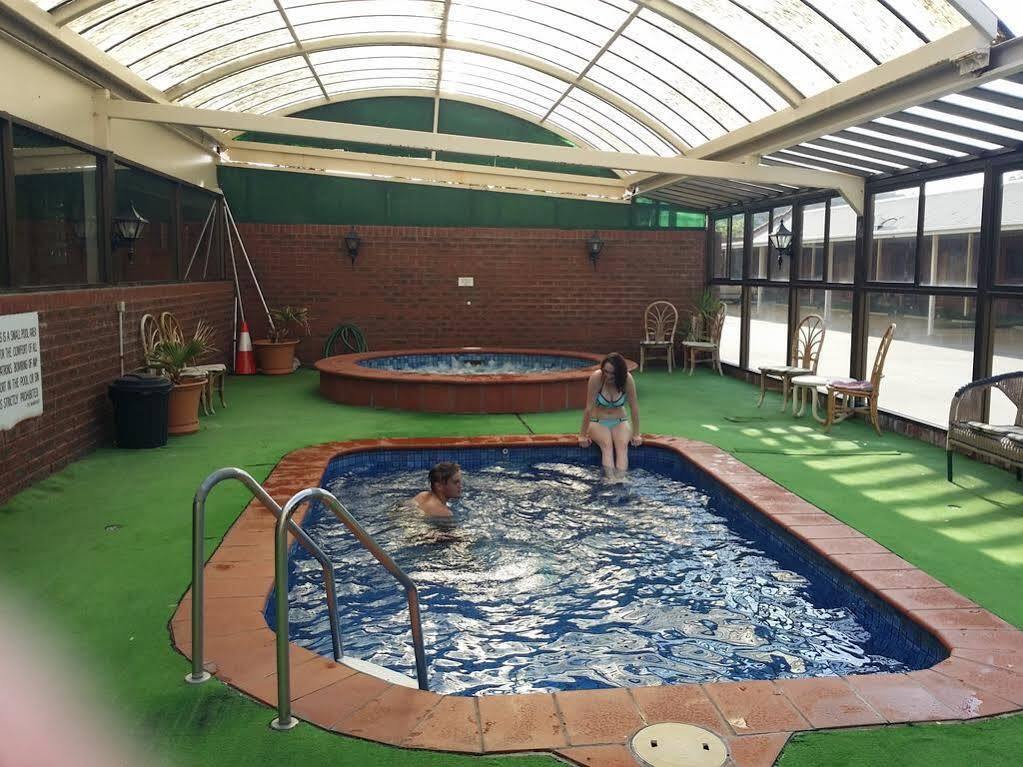 Elm Court Motel Albury Bagian luar foto